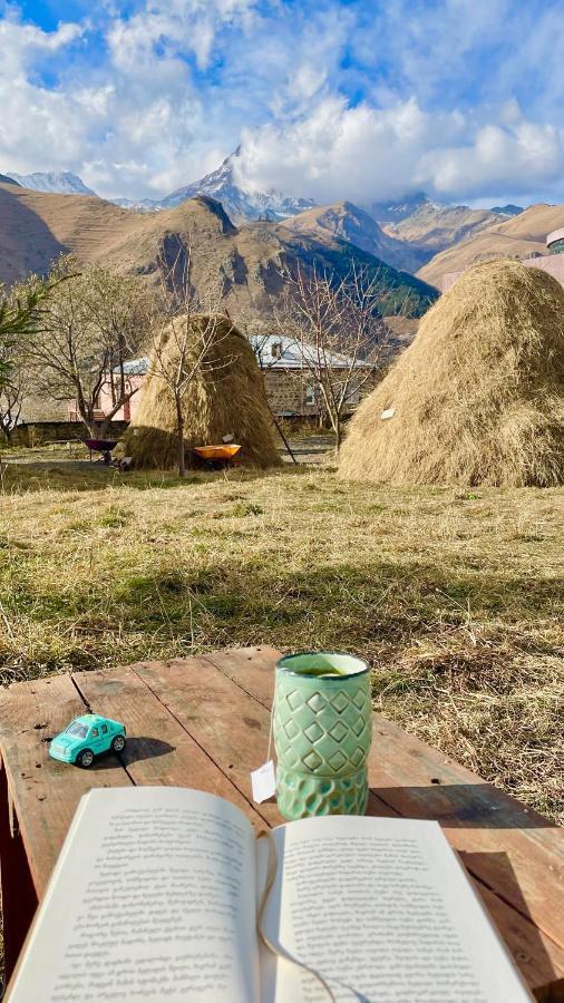 Piligrim Kazbegi Hotel Exterior photo
